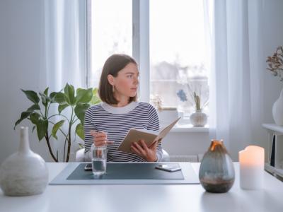 How to use light, food and movement to shift a 3pm slump without caffeine in under 20 minutes